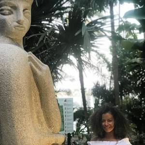 Meet your Posher, Ana